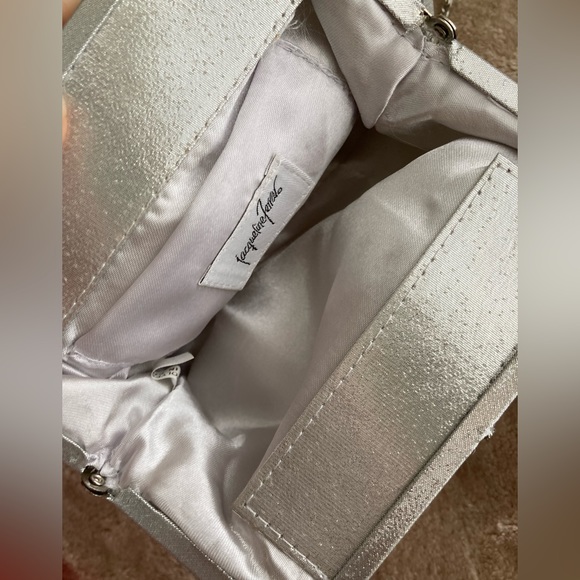 Silver pleated chain clutch purse - Picture 7 of 8